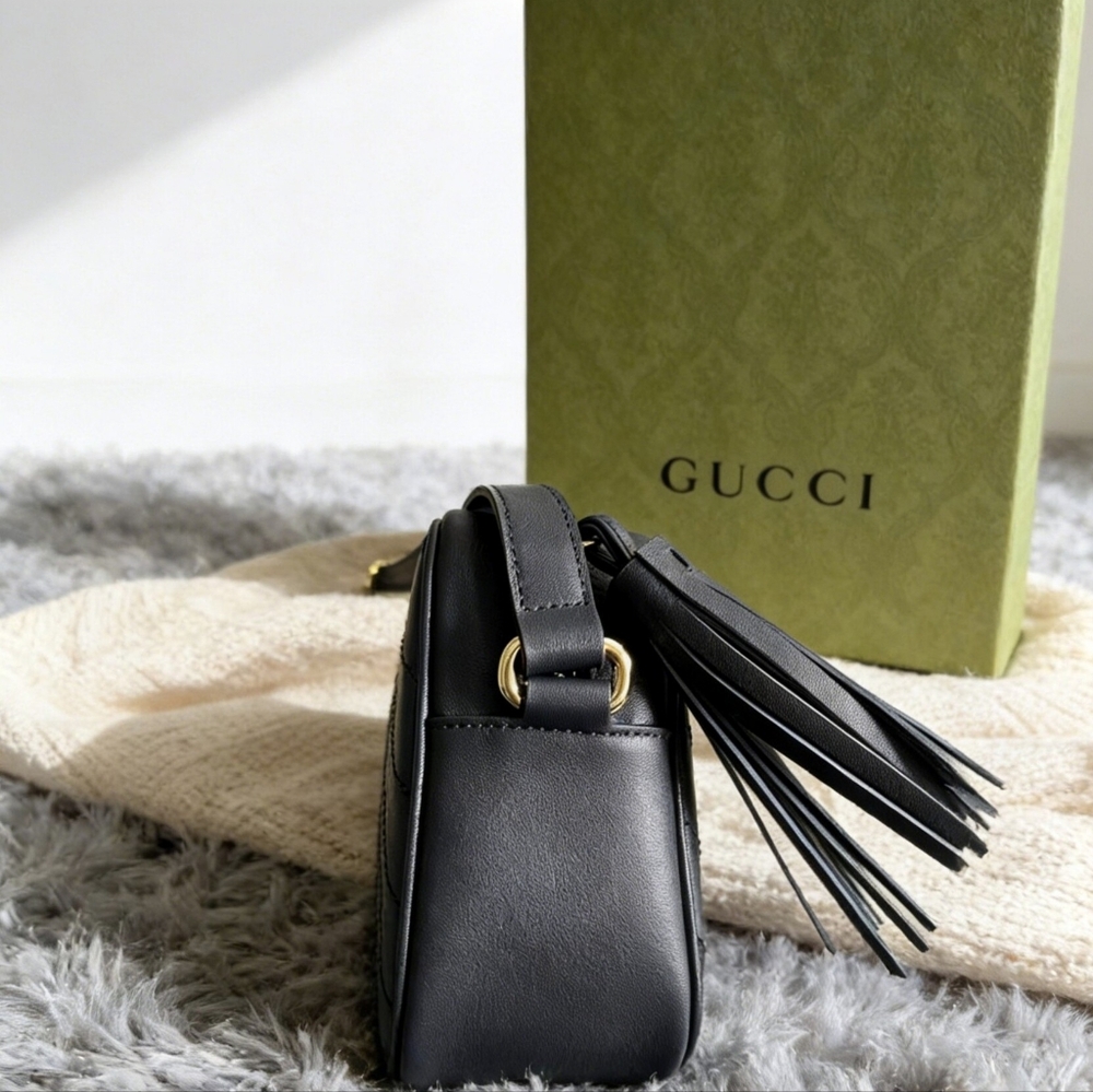 Gucci Blondie Medium Shoulder Bag - Picture 5 of 6